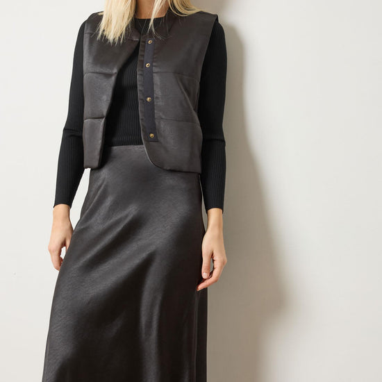 Satin Quilted Vest in color Black Image A4