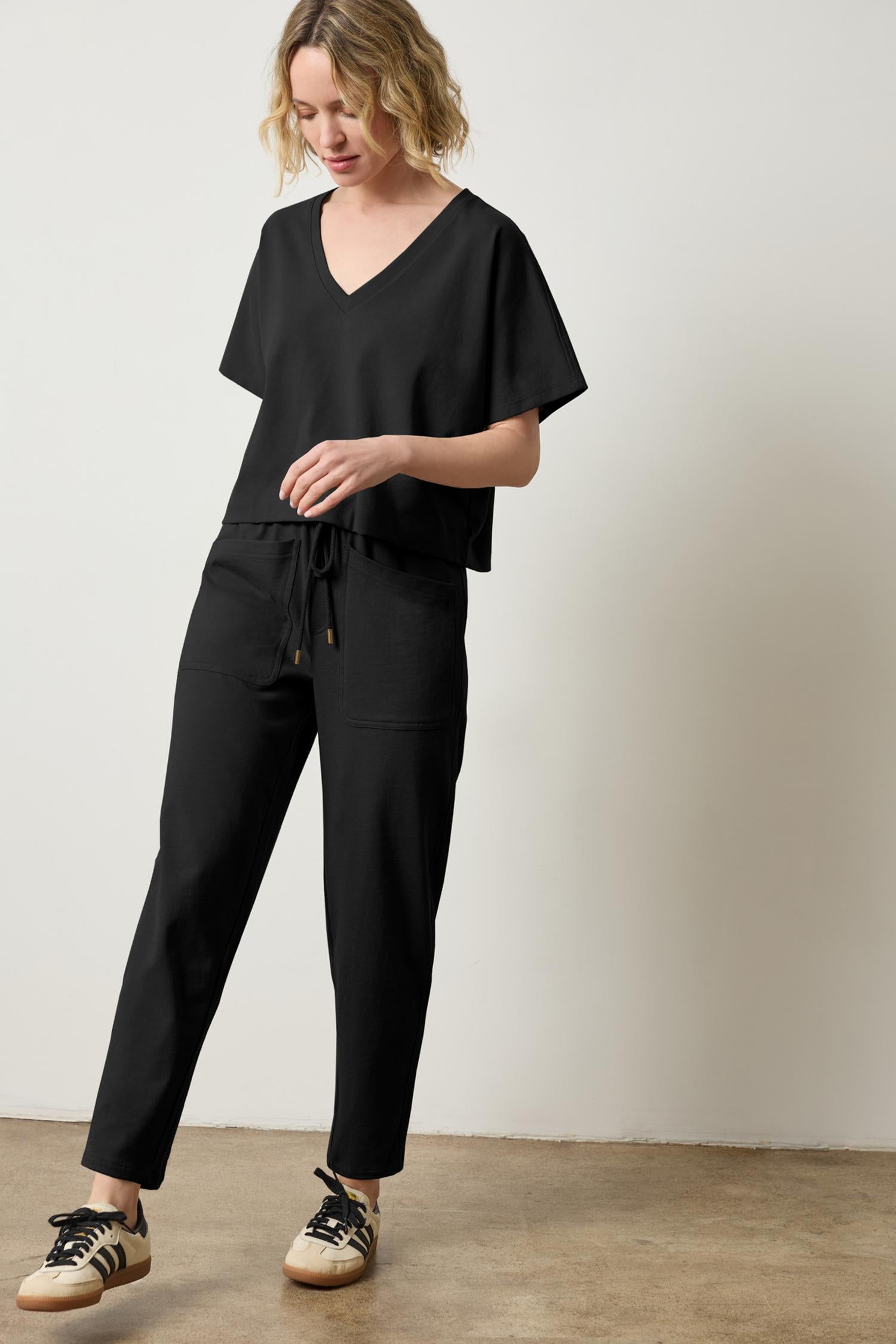 Short Sleeve V-Neck Dolman Womens Top Black A0
