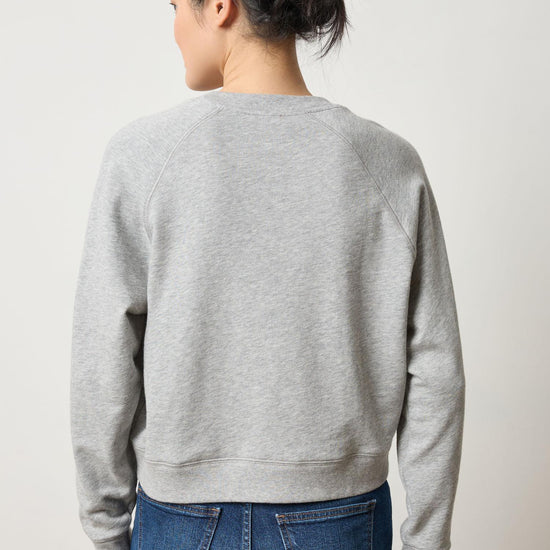 Raglan Sweatshirt in color Heather Grey Image A2