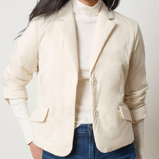 Padded Blazer in color Talc Image A3