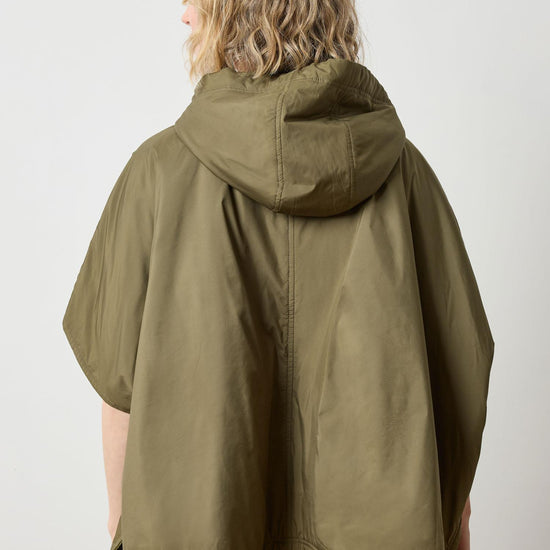 Hooded Poncho in color Evergreen Image A2