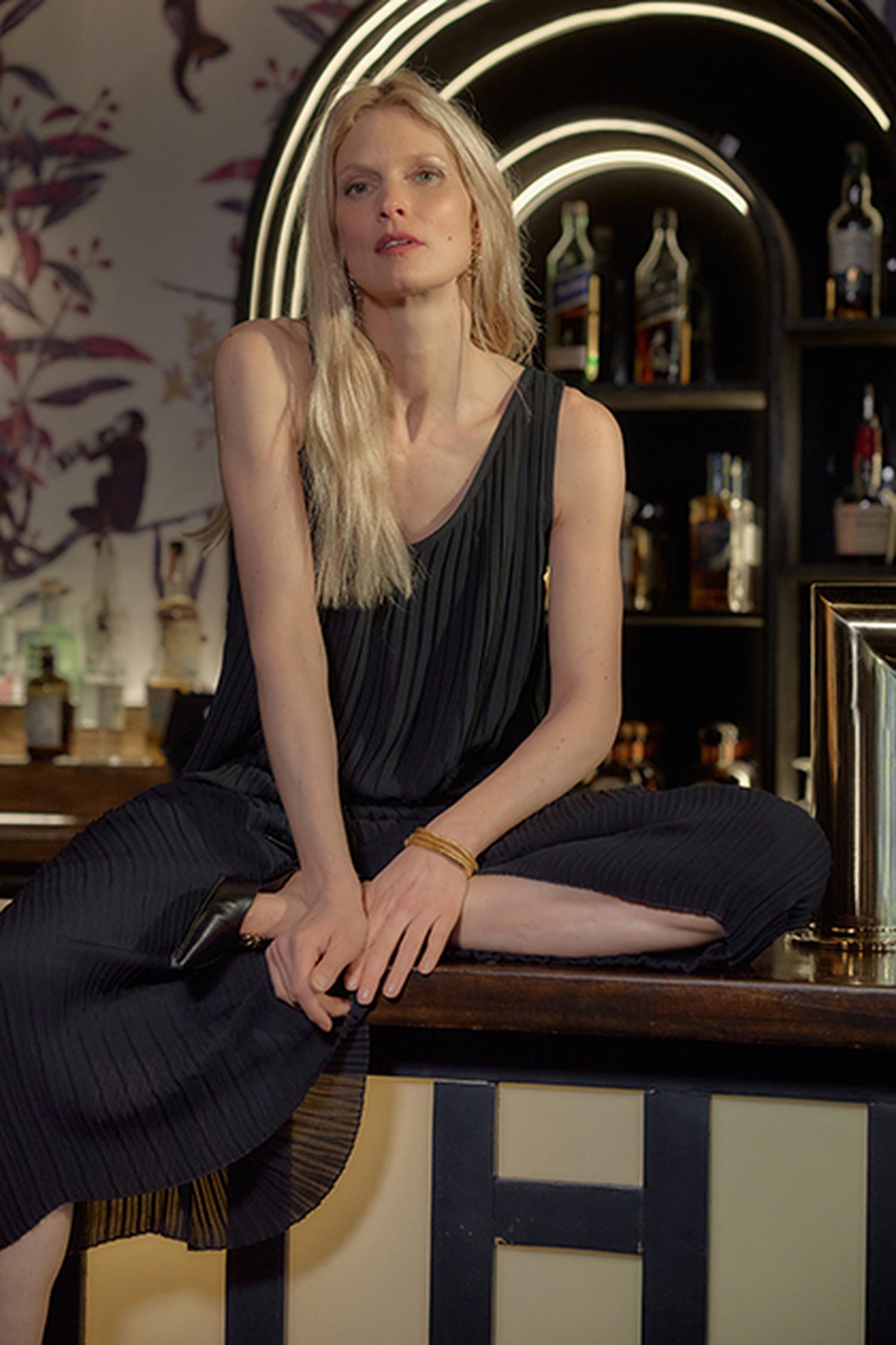 Pleated Maxi Skirt in color Black Image C0
