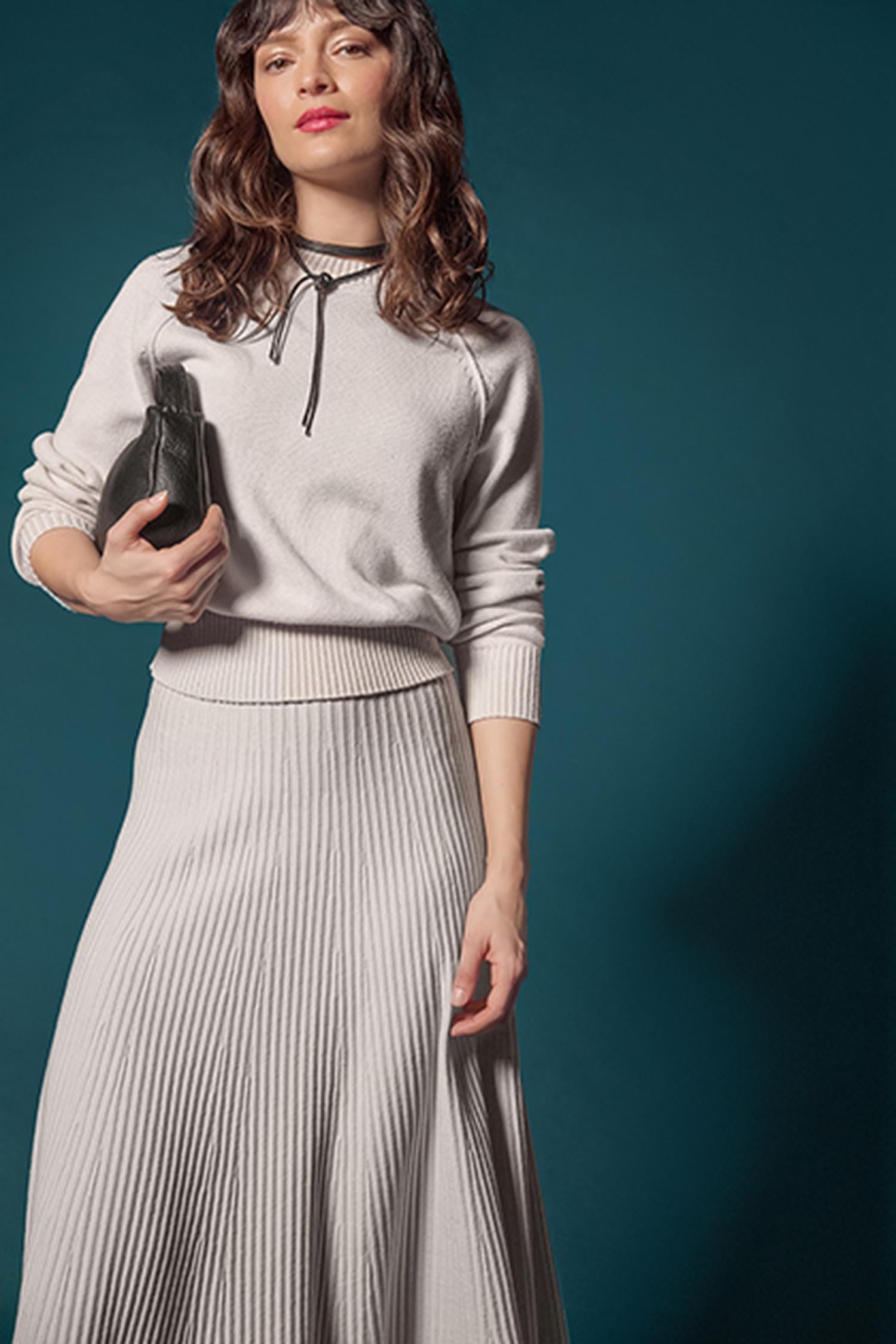 Raglan Sleeve Pullover in color Mist Image C0