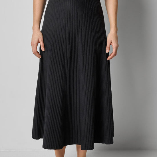 Flared Knit Skirt in color Black Image A1