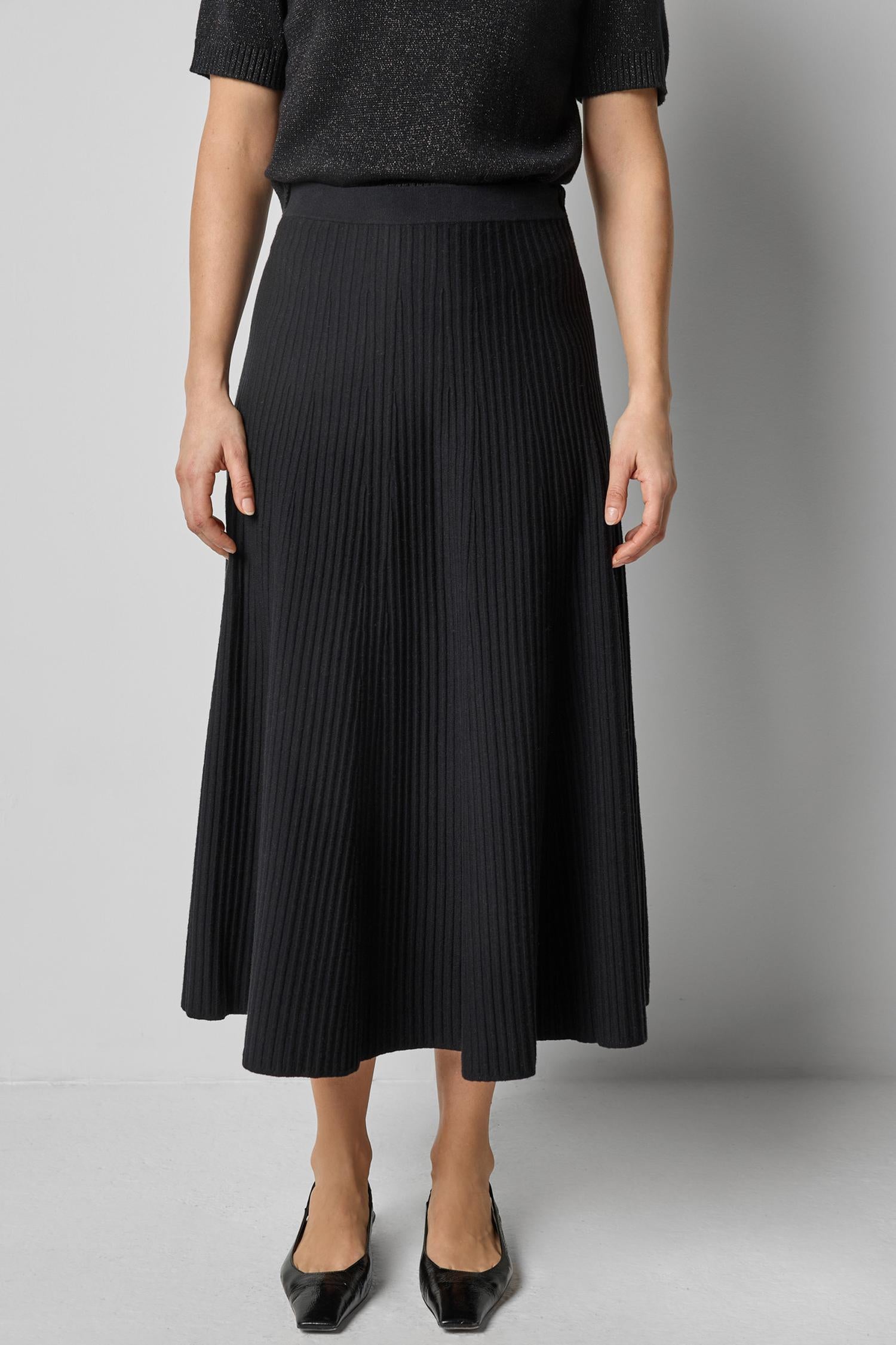 Flared Knit Skirt in color Black Image A1