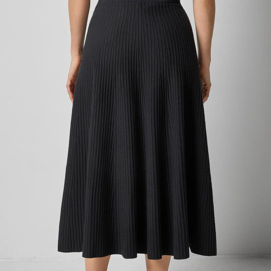 Flared Knit Skirt in color Black Image A2
