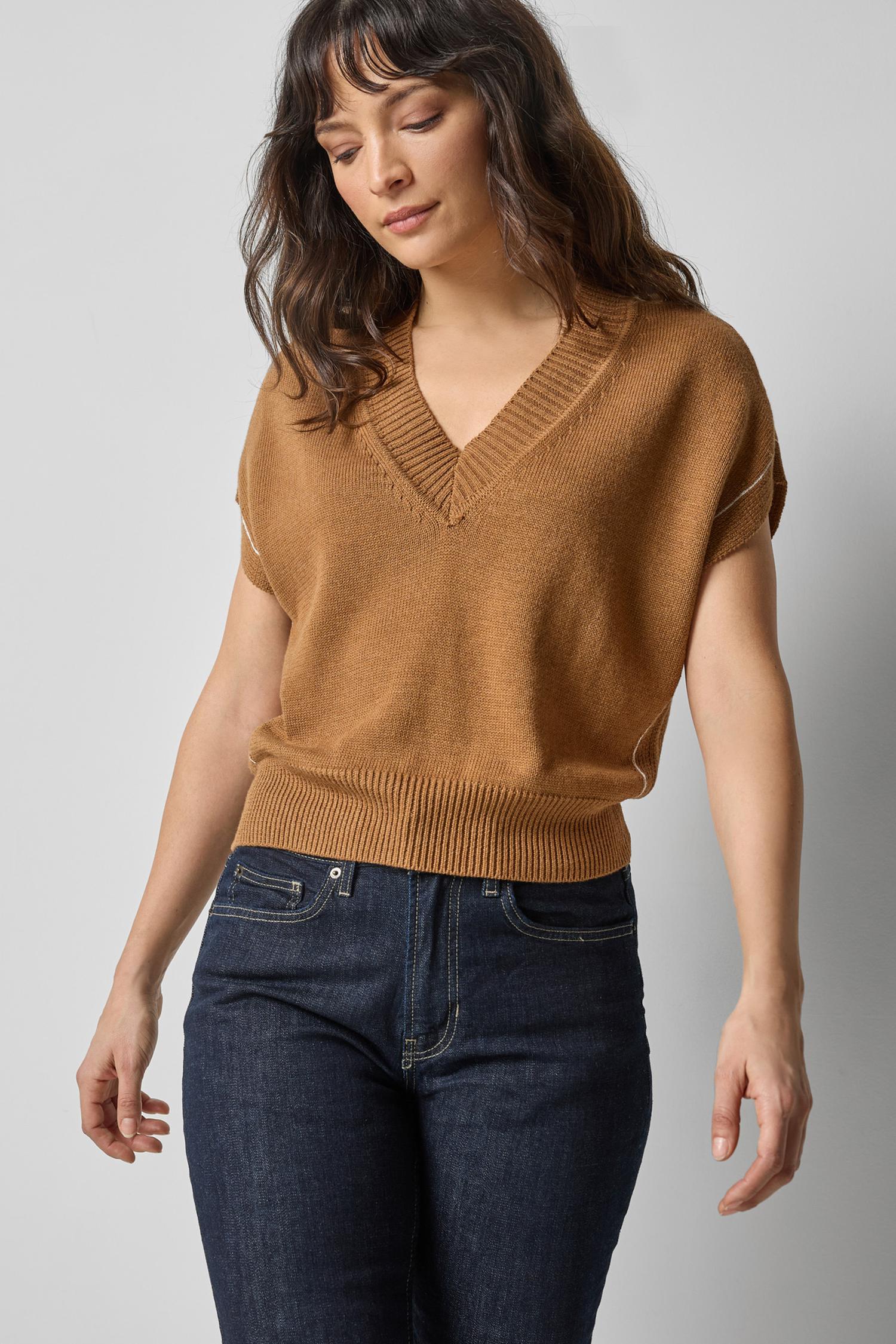 V-Neck Wedge Sweater in color Cork Image A1