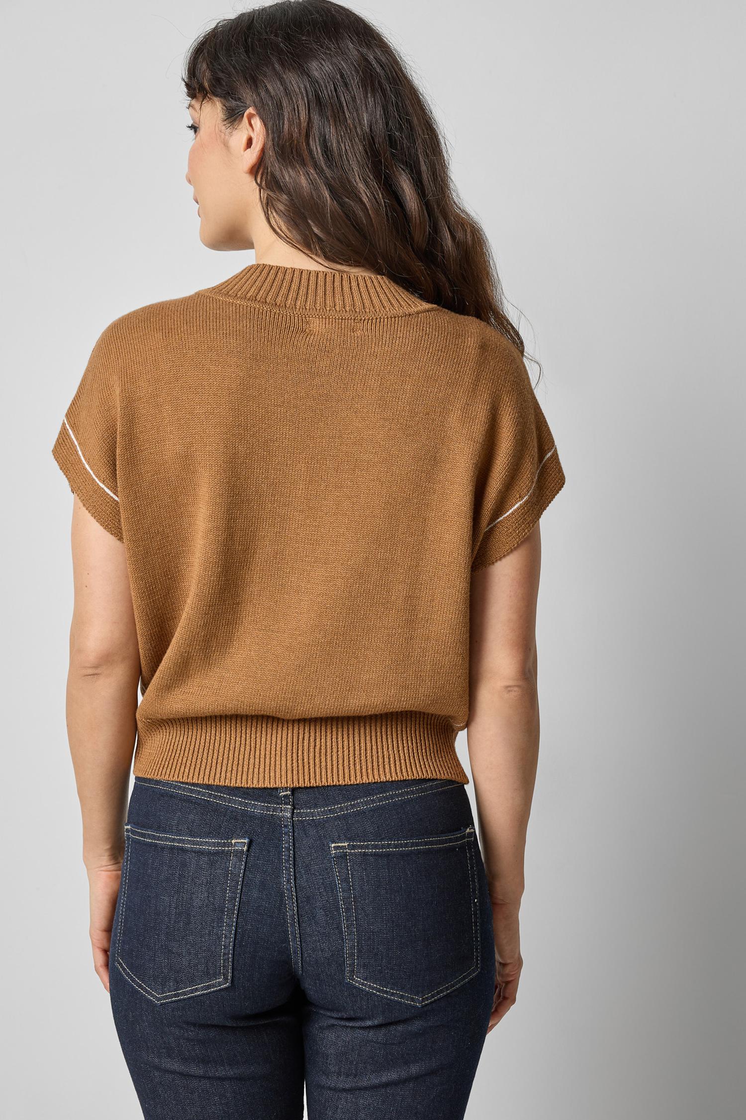 V-Neck Wedge Sweater in color Cork Image A2