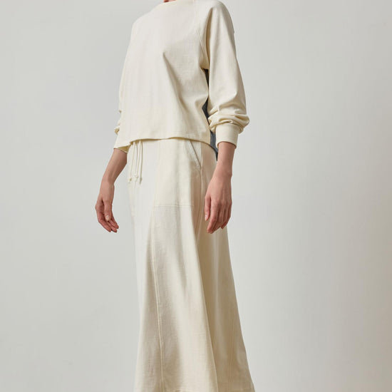 Pleat Back Crewneck in color Magnolia Image A3