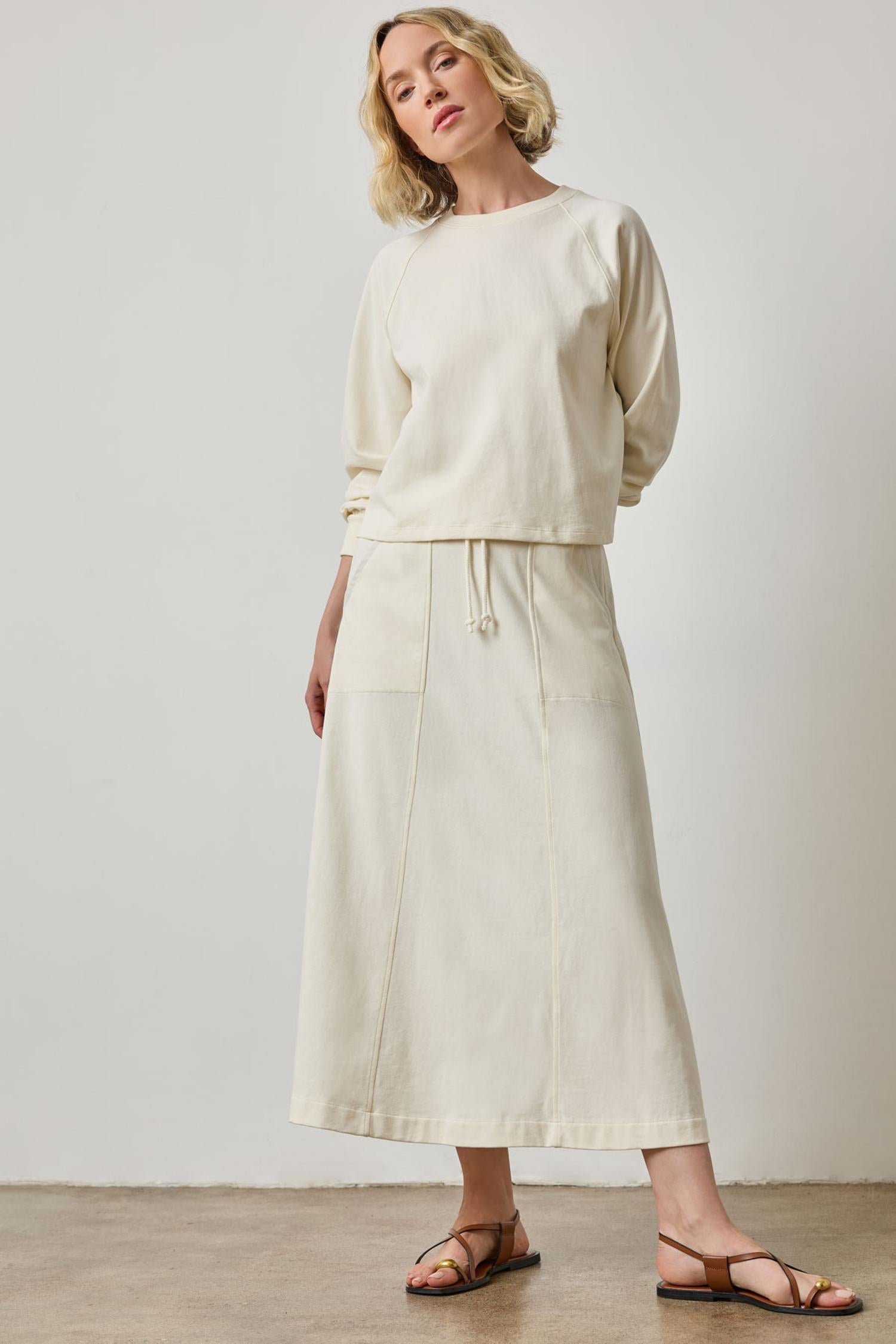 Pleat Back Crewneck in color Magnolia Image A4