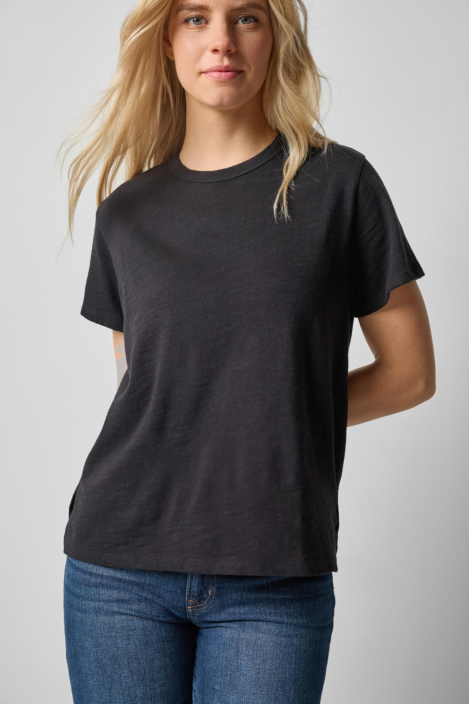 Relaxed Boyfriend Tee in color Black Image A1
