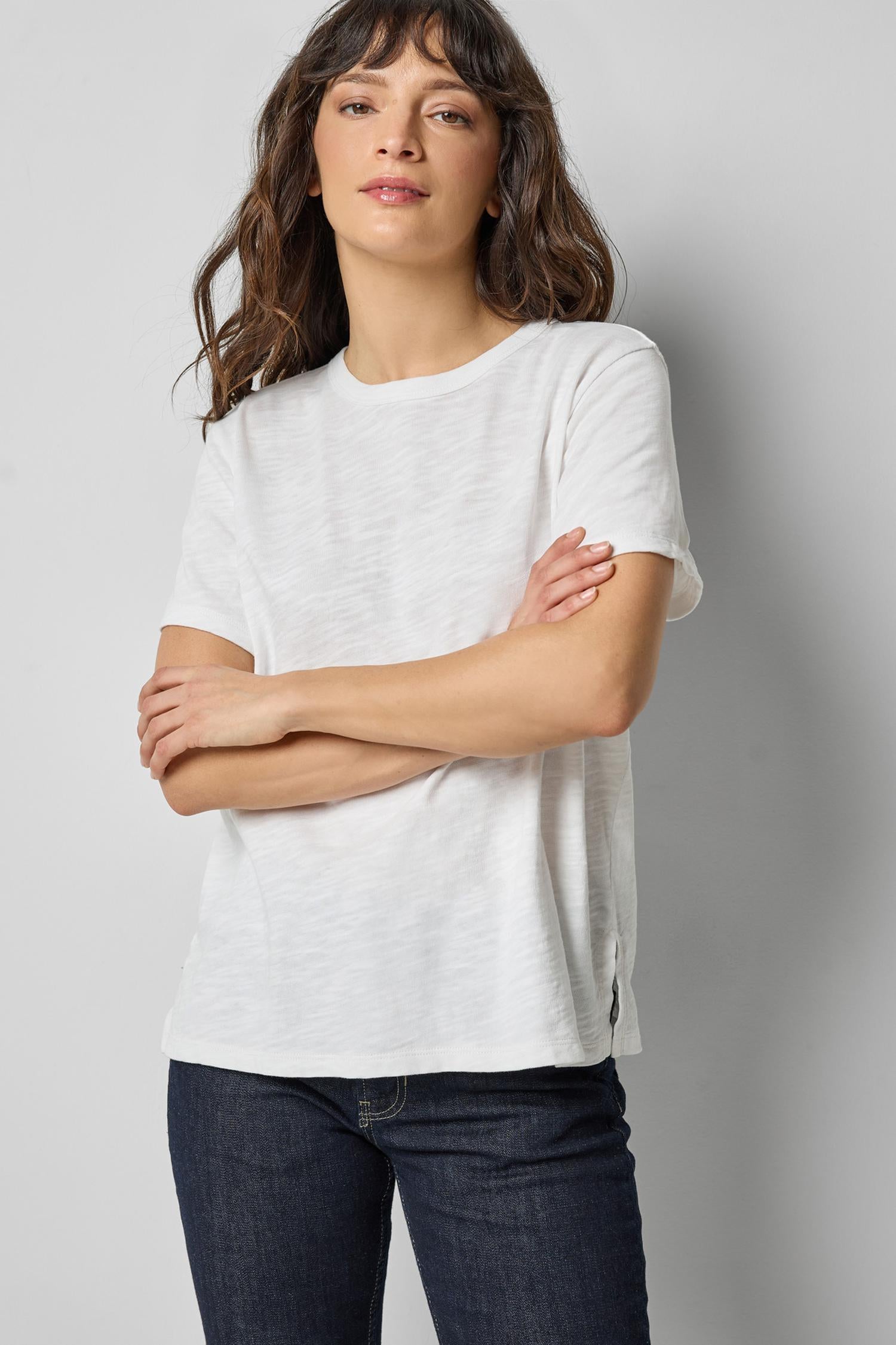 Relaxed Boyfriend Tee in color White Image A3