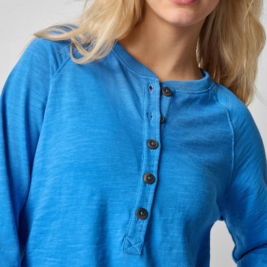 Full Sleeve Henley in color Lapis Image A3