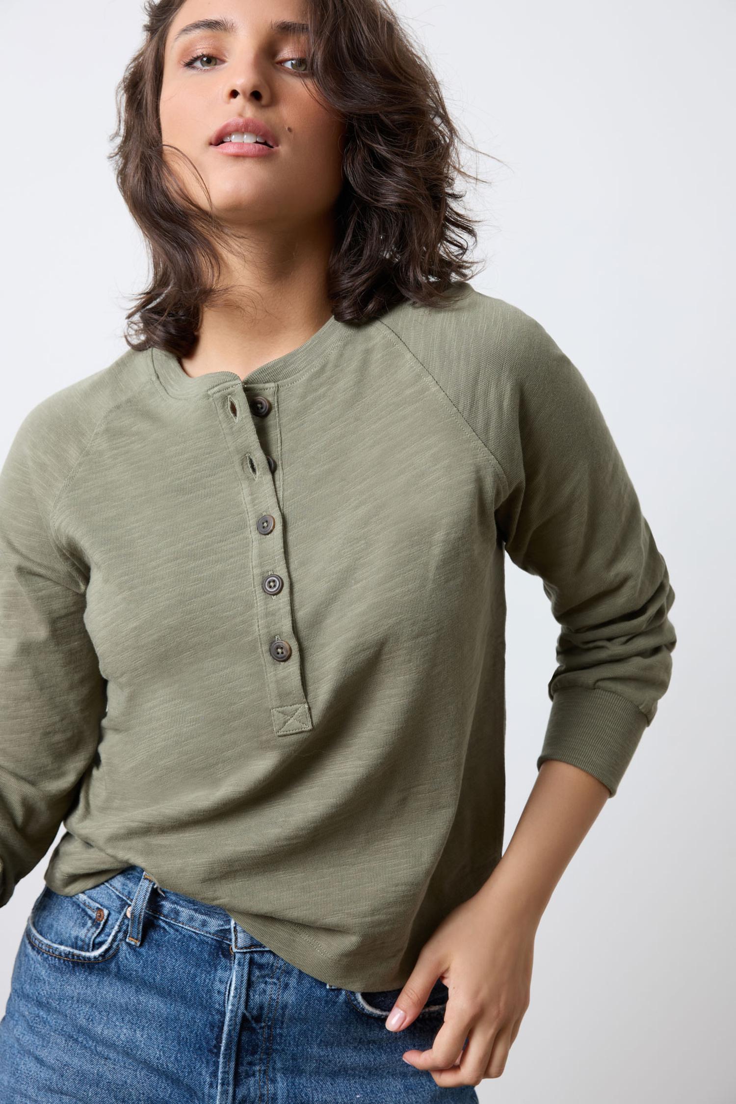 Full Sleeve Henley in color Matcha Image A3