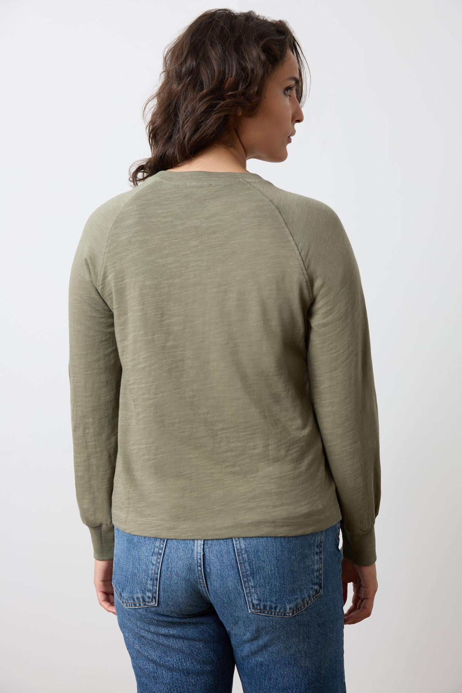 Full Sleeve Henley in color Matcha Image A4
