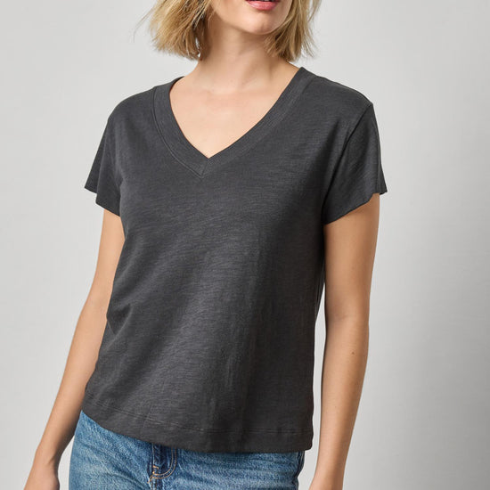 Relaxed Short Sleeve V-Neck Tee Womens Top Black A1
