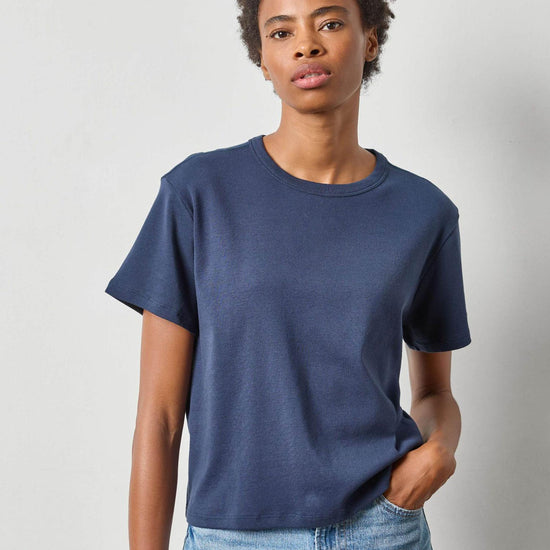 Easy Tee in color Dark Navy Image A1