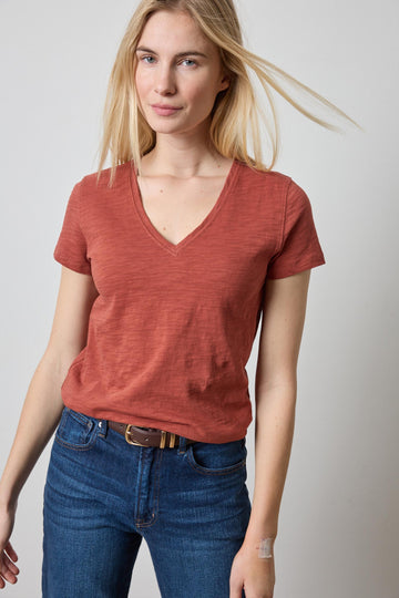 Short Sleeve Back Seam V-Neck Womens Top Henna A1