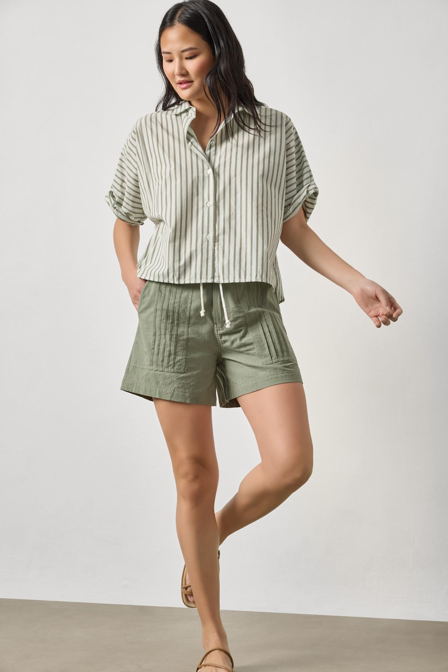 Pintuck Pocket Shorts Womens Short Sage A3