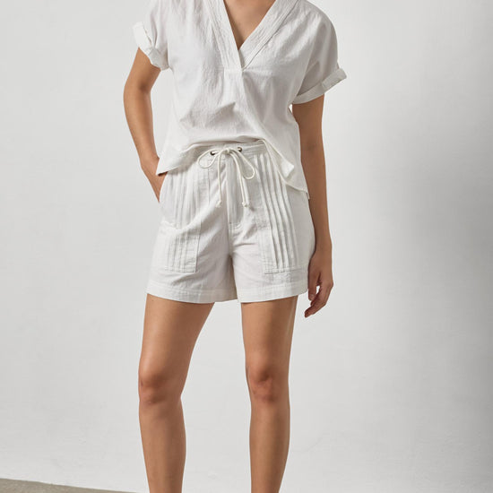 Pintuck Pocket Shorts Womens Short White A3