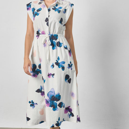 Gusset Sleeve Maxi Dress in color Orchid Print Image A1
