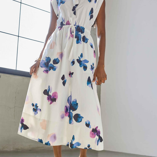 Gusset Sleeve Maxi Dress in color Orchid Print Image C1