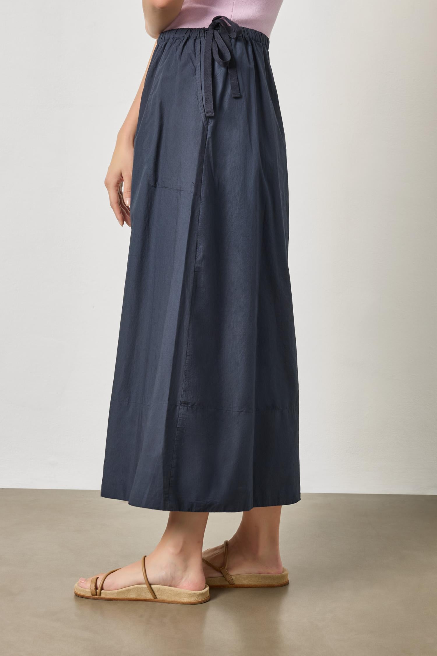 A-Line Maxi Skirt in color Navy Image A3