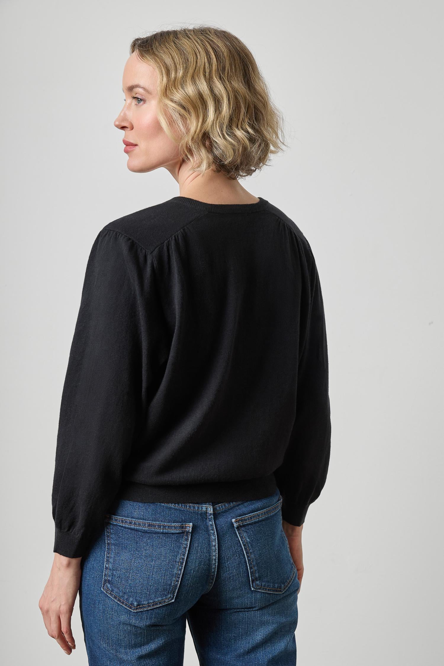 V-Neck Blouson Sweater Womens Sweater Black A2