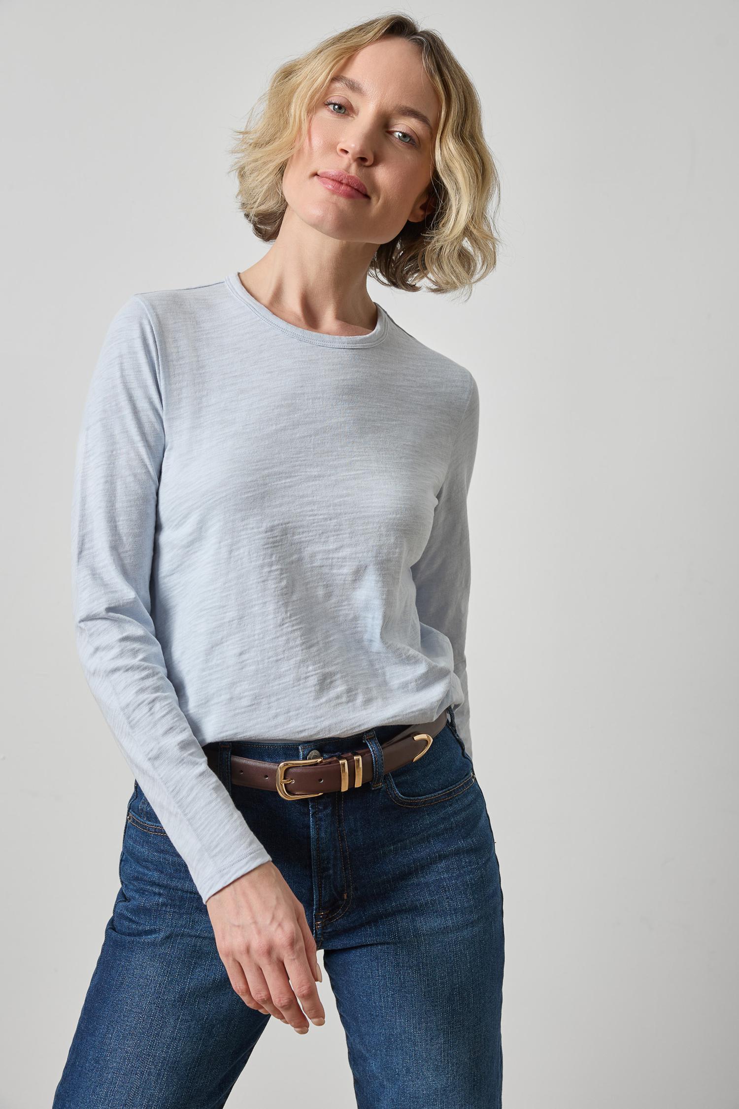 Long Sleeve Crewneck in color Glacier Image A1