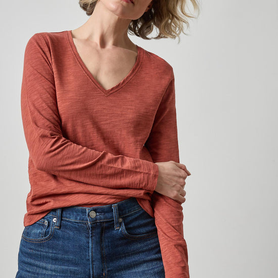Long Sleeve V-Neck in color Henna Image A1