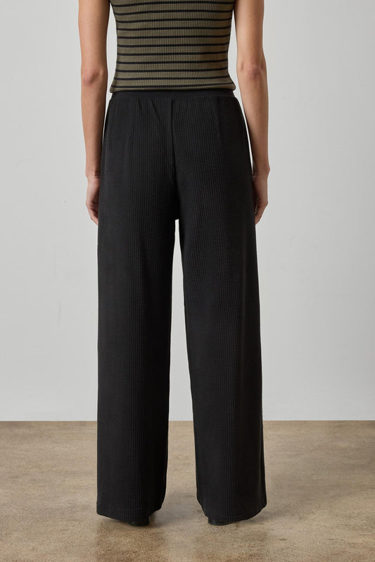 Full Length Pleated Pant Womens Pant Black A2