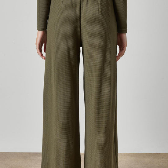Full Length Pleated Pant Womens Pant Olive A2
