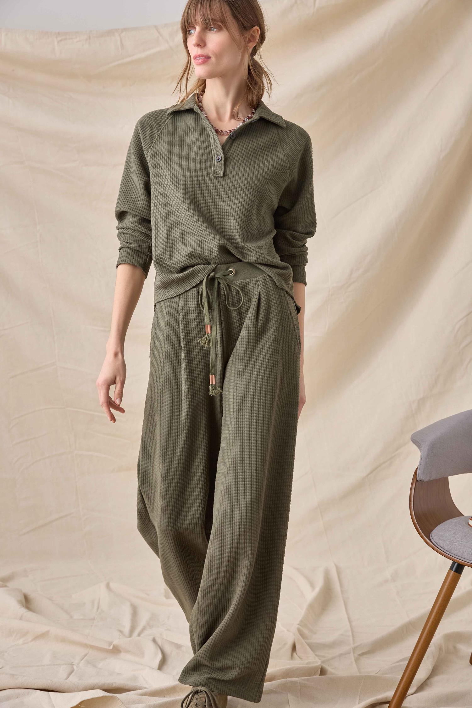 Full Length Pleated Pant Womens Pant Olive C1