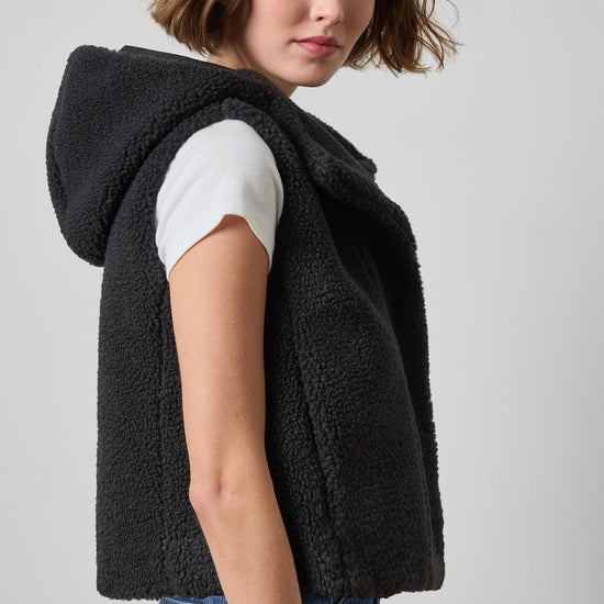 Hooded Sherpa Vest Womens Jacket Black A3