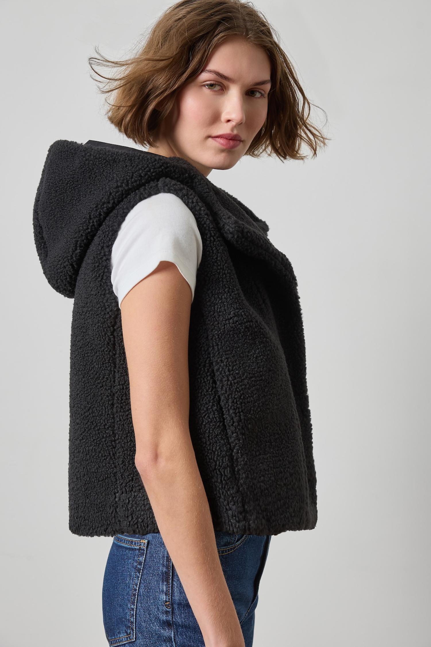 Hooded Sherpa Vest Womens Jacket Black A3