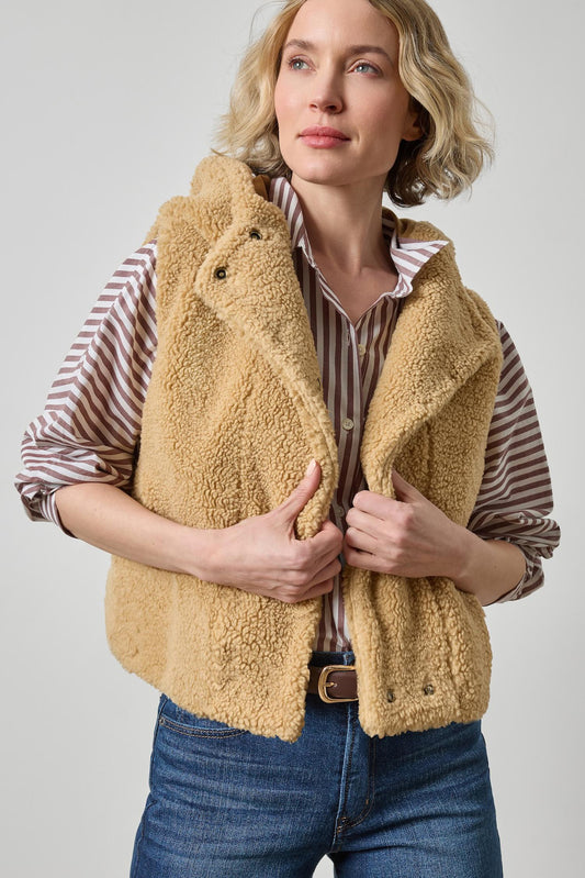 Hooded Sherpa Vest Womens Jacket Sable A1