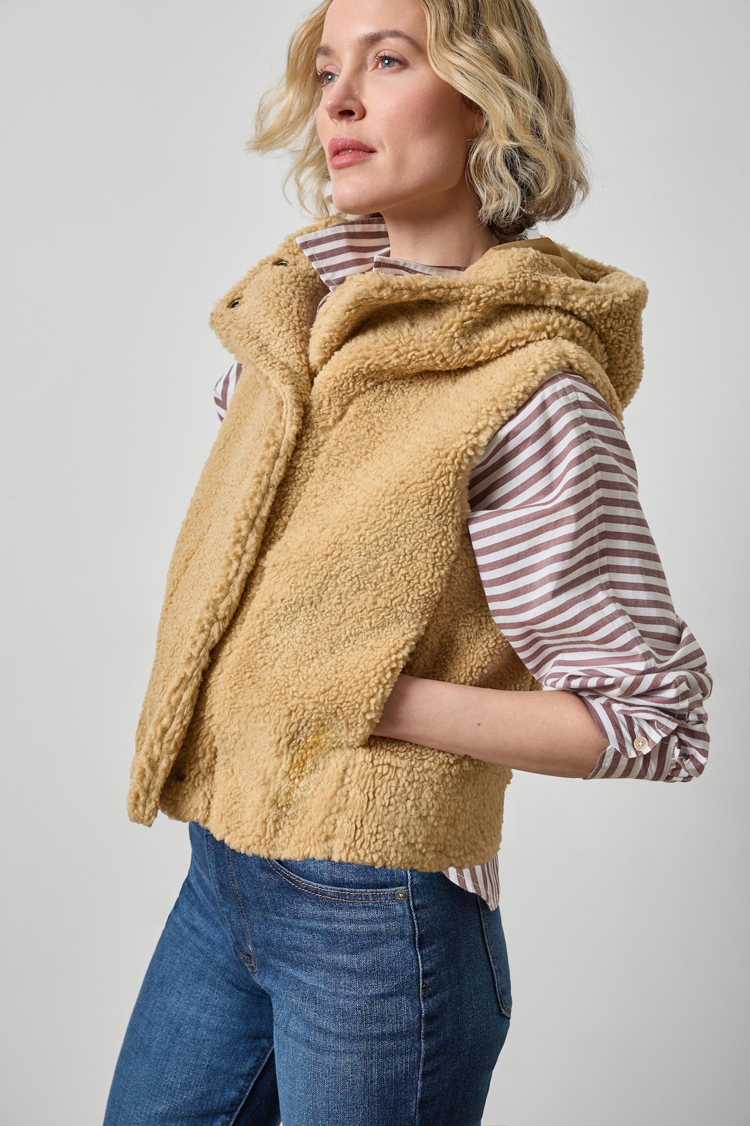 Hooded Sherpa Vest Womens Jacket Sable A3