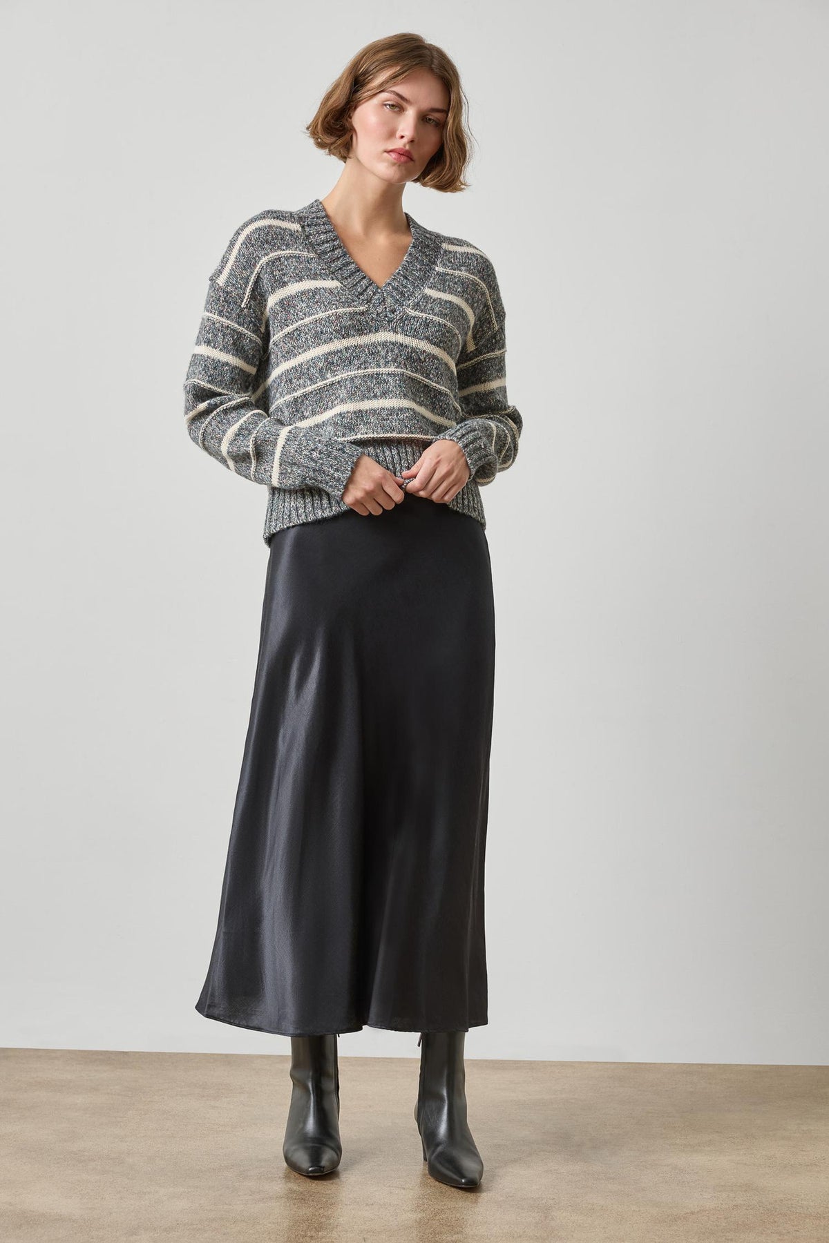 Slub Woven Bias Skirt Womens Skirt Black A4