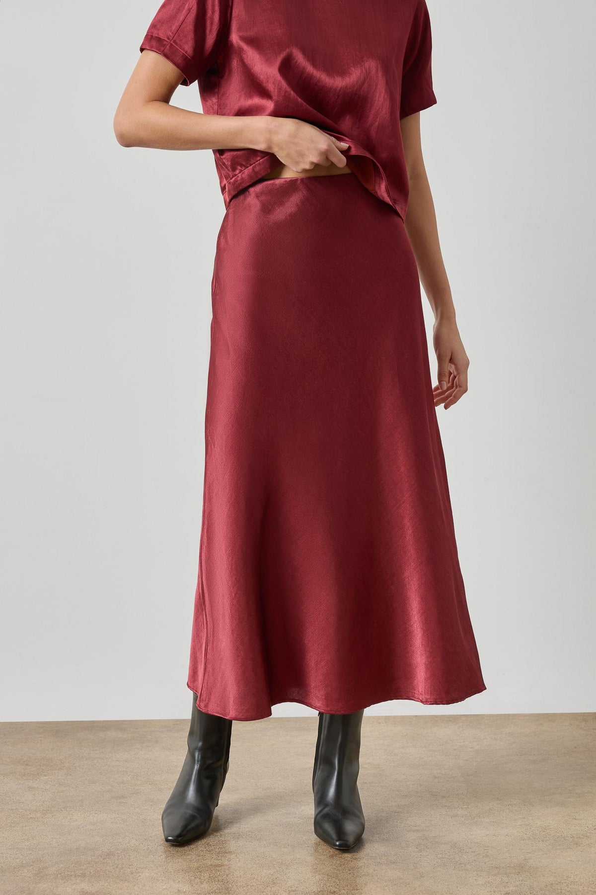 Slub Woven Bias Skirt Womens Skirt Cabernet A1
