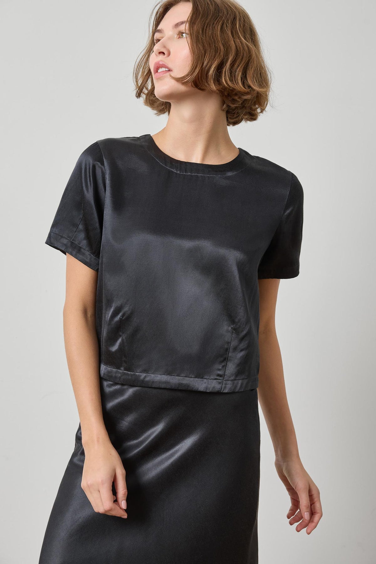 Slub Woven Darted Top Womens Top Black A1