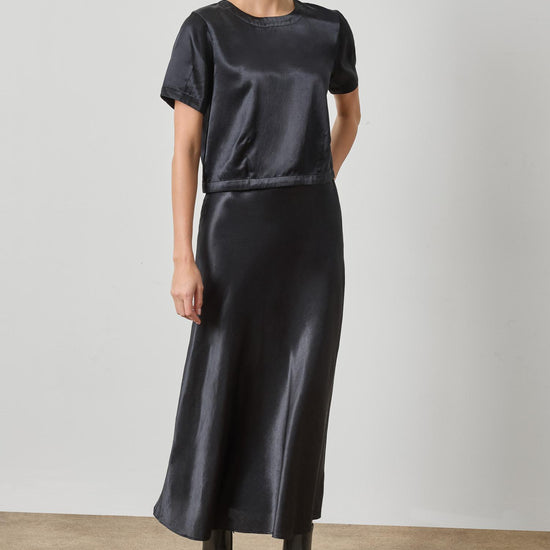 Slub Woven Darted Top Womens Top Black A4