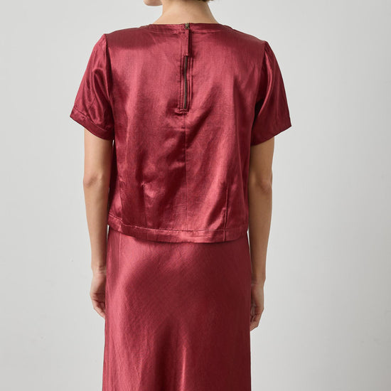 Slub Woven Darted Top Womens Top Cabernet A2