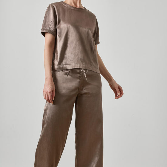 Slub Woven Darted Top Womens Top Shiitake A3