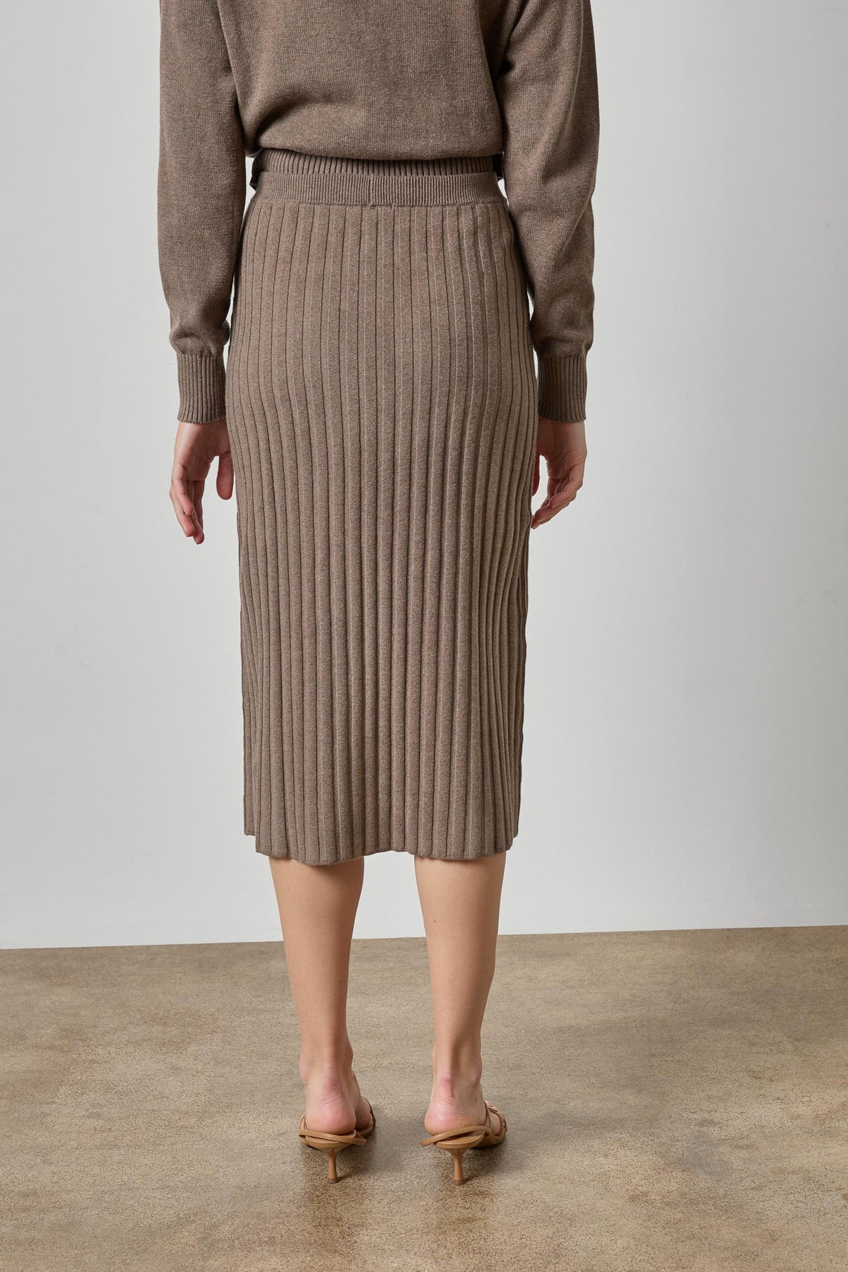 Rib Sweater Skirt Womens Skirt Mink A2