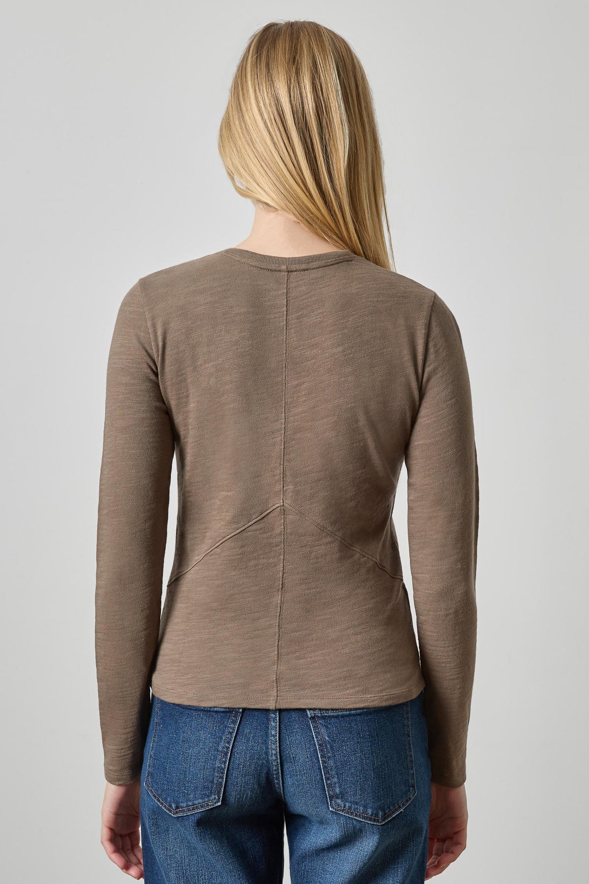 Vintage Long Sleeve Seamed V-Neck Womens Top Shiitake A2