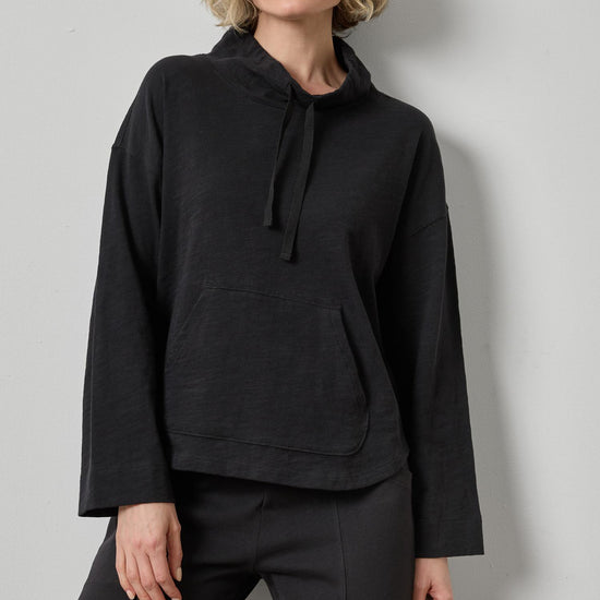 Vintage Kangaroo Pocket Drop Shoulder Womens Top Black A1