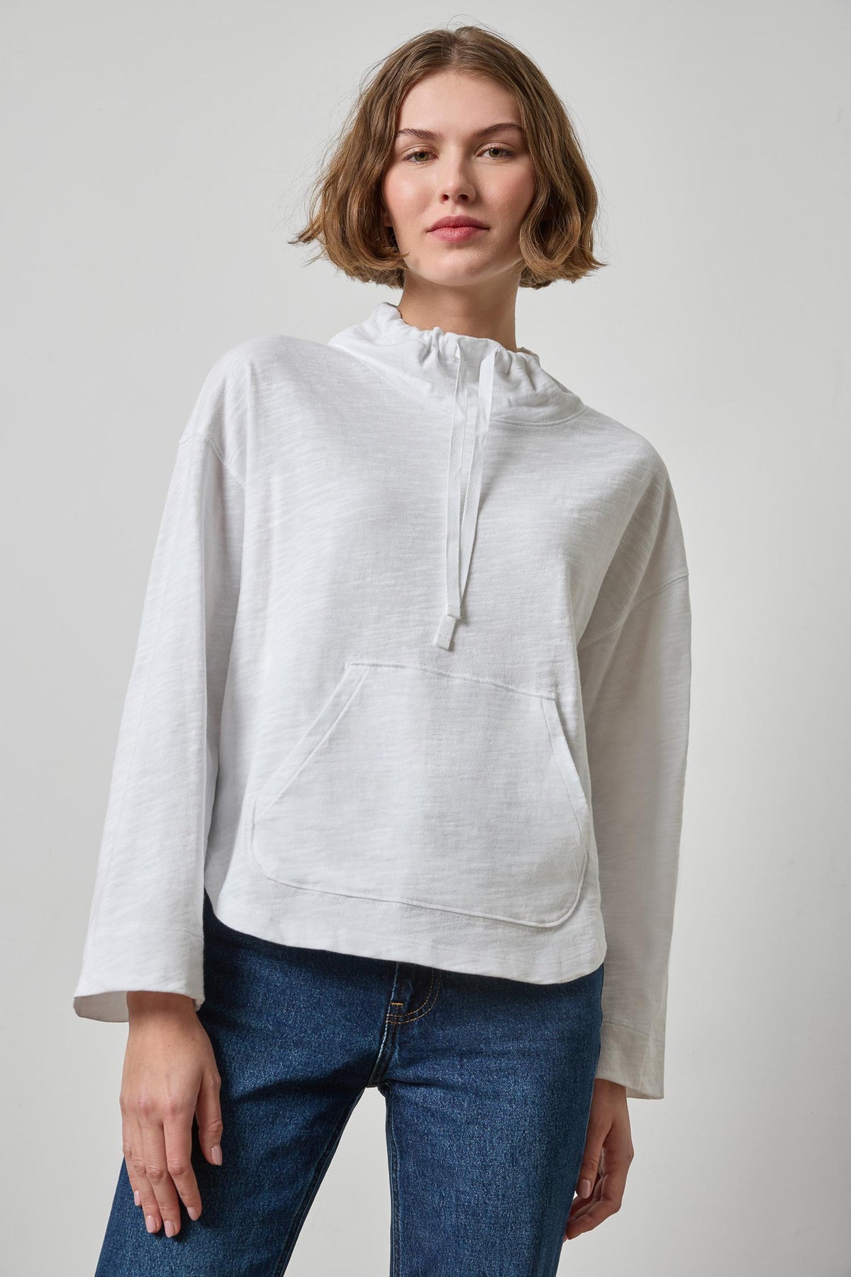 Vintage Kangaroo Pocket Drop Shoulder Womens Top White A1