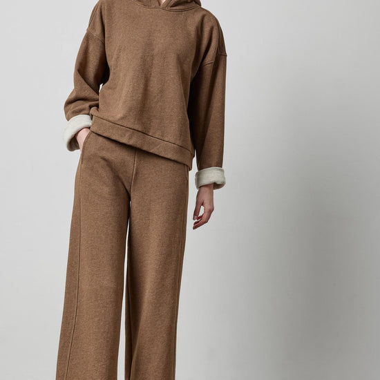 Side Panel Terry Pant in color Cocoa Heather Image A3