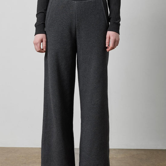 Side Panel Terry Pant in color Graphite Heather Image A1