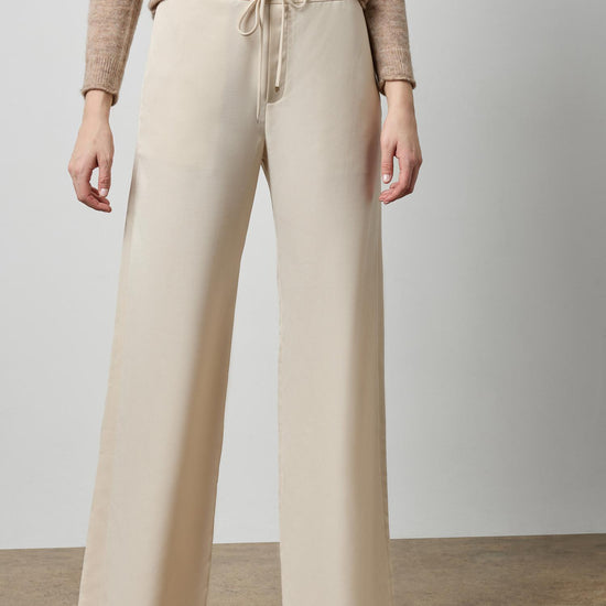 Crepe Satin Trouser in color Porcelain Image A1